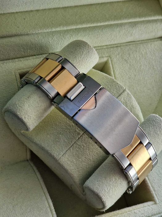 Tudor Black Bay Steel & Gold Cadran Champagne Card Tudor