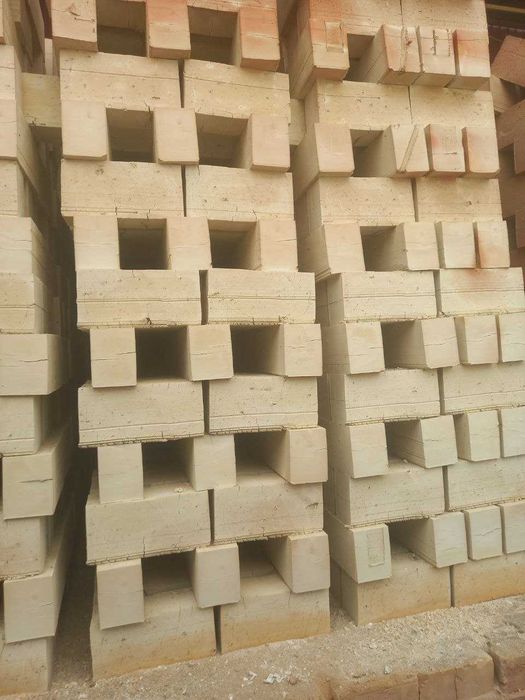 Гишт хом ва пишган