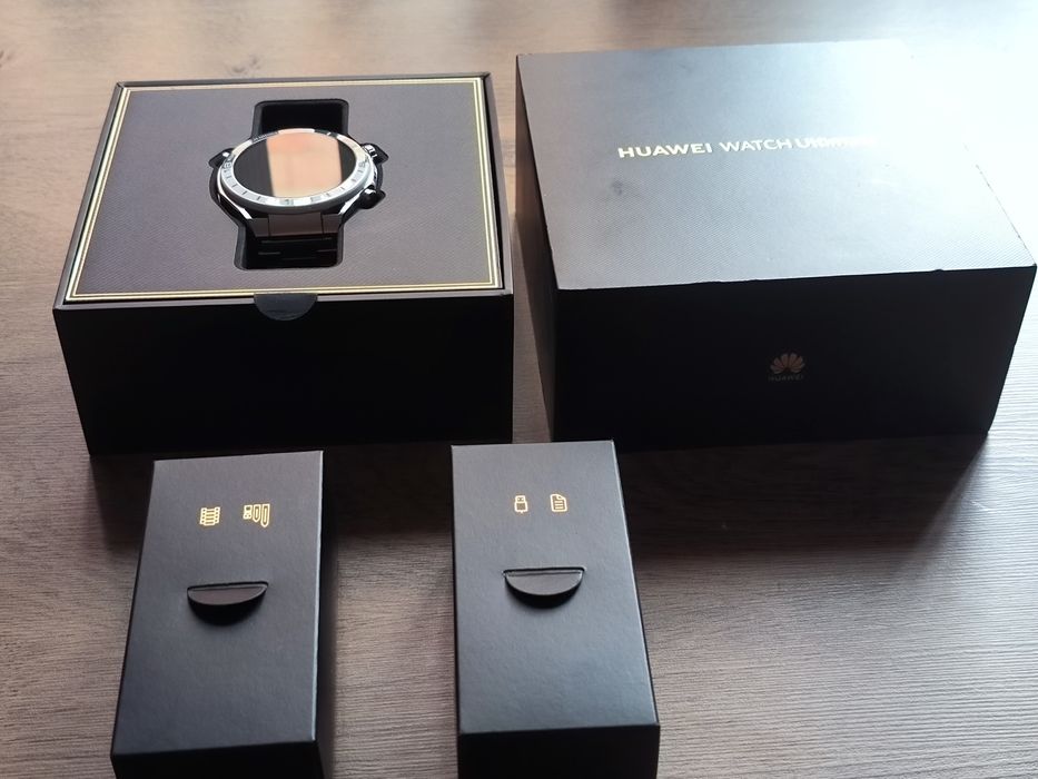 Huawei watch Ultimate Green Titanium
