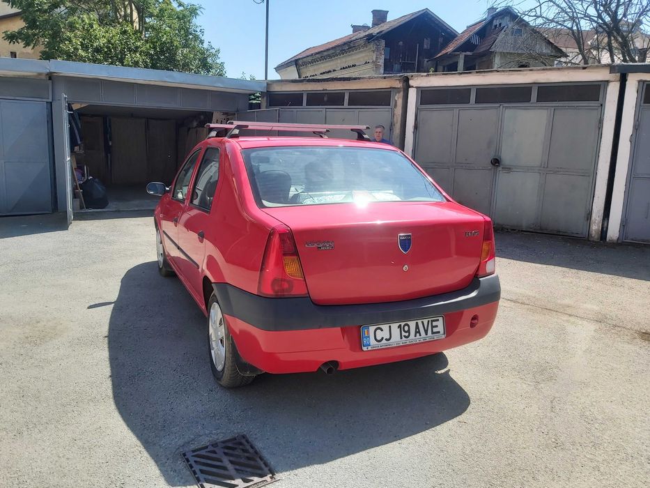 Dacia Logan berlina rosu
