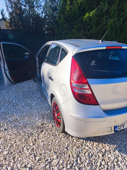 HYUNDAI i30 2010 — imagine 2