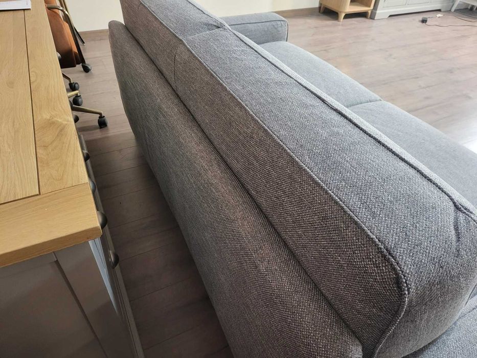 Сив диван от плат двойка Natuzzi с функция сън