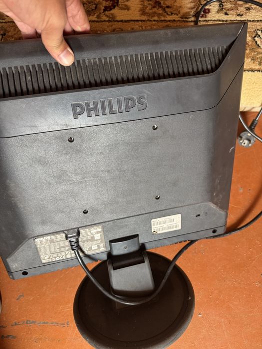 Монитор philips……
