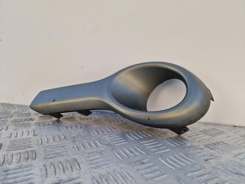 Grila proiector stanga Opel Agila B