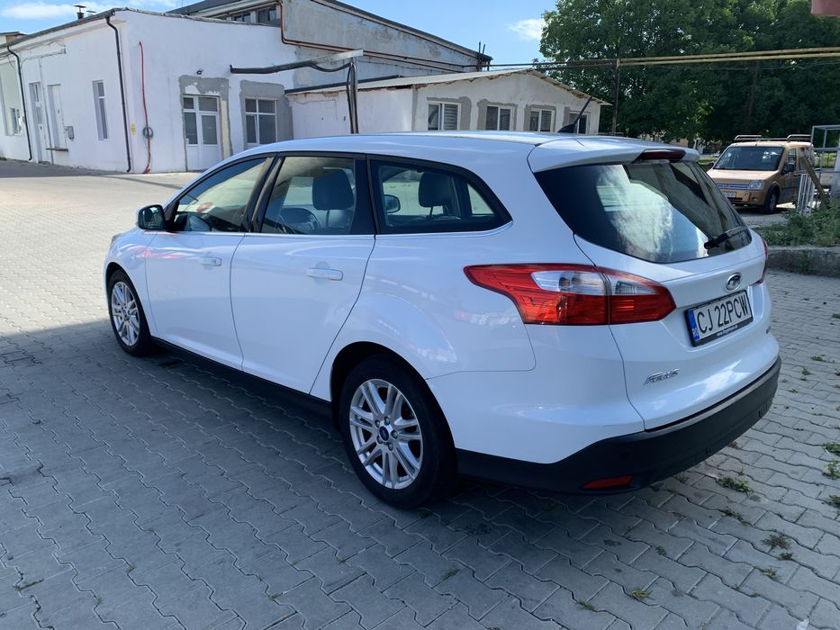 Ford Focus  Titanium1.6 TDCI 105cp 2013