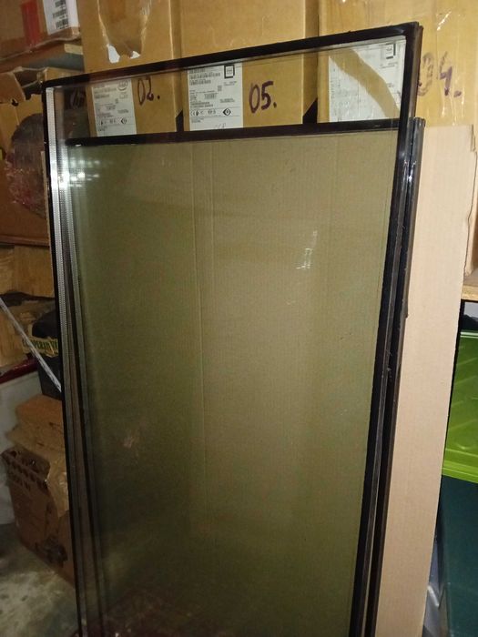 VÂND două geamuri (sticla) termopan