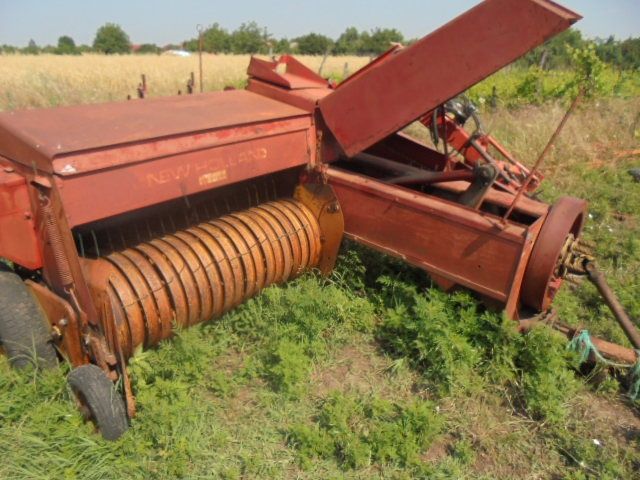 Vând piese presa de baloti new Holland 270 /sgorbati etc