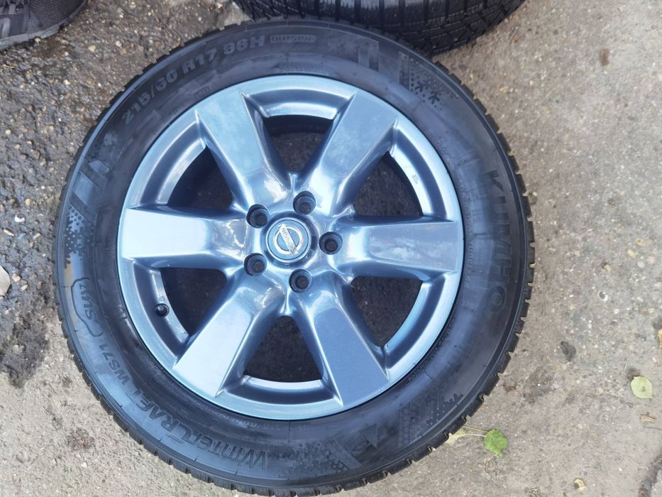 Зимни гуми 215/60 R17 с джанти