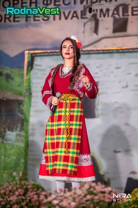 Певица и гайдар за рожден ден, бал, кръщене, сватба, парти, събор