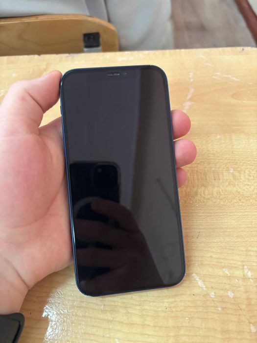 Аифон 12 в хорошем состоянии