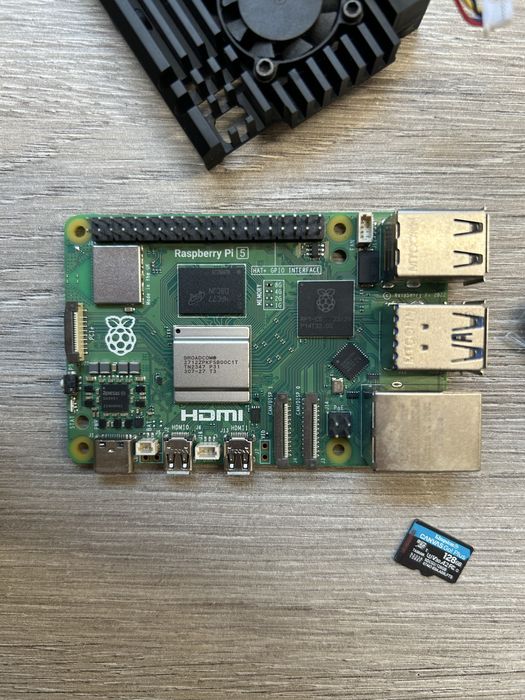 Raspberry pi 5 8gb в отличном состояний
