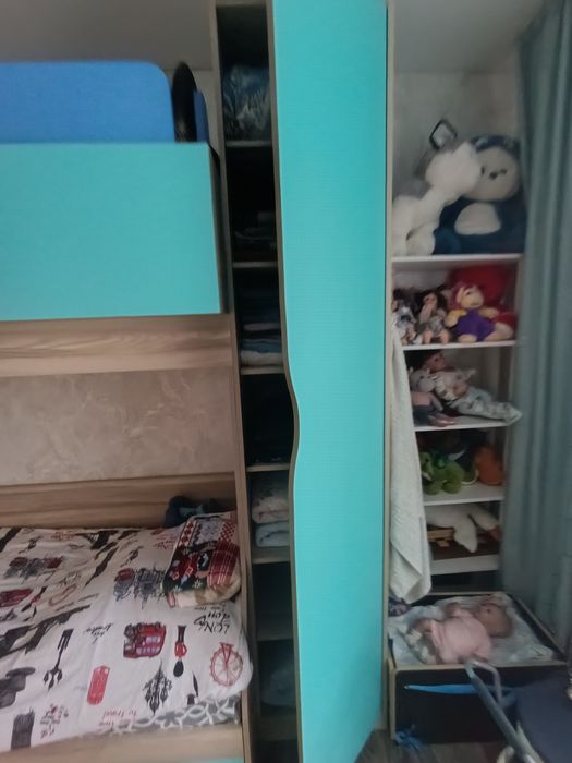 Продам кровать двухъярусную