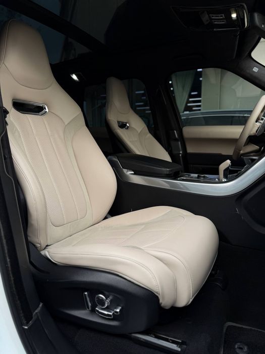 Range Rover Sport SVR