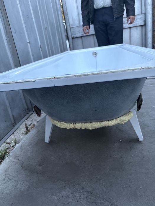 Продам ванну.