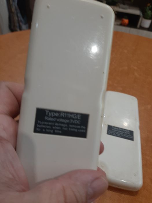 Дистанционно  за  климатик  Мидея  2 броя