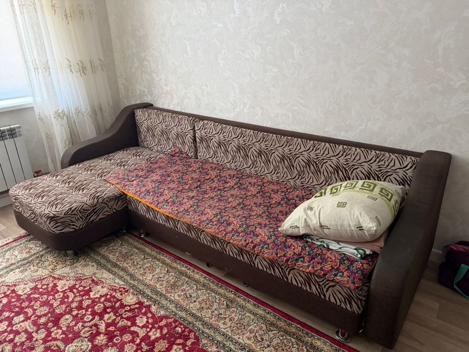 Диван продам удобный