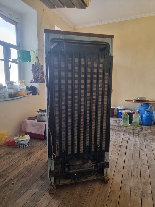 Katta Muzlatgich Rossiyaniki