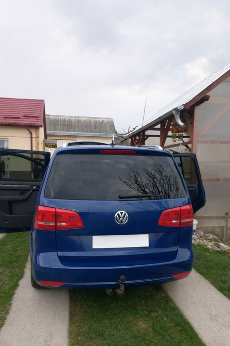 Vând Touran bluemotion 1.6 TDI