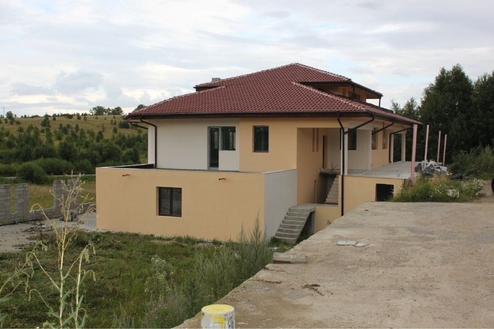 Продава Къща,с Бистрица