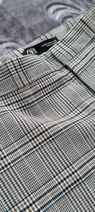 Pantaloni casual Zara Dama