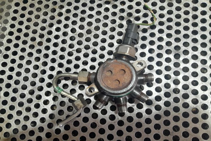 Rampa injectoare 8200584034 / H8200334367 8200584034 / H8200334367 Da