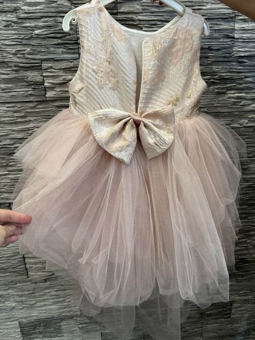 Платье на 4-5 лет