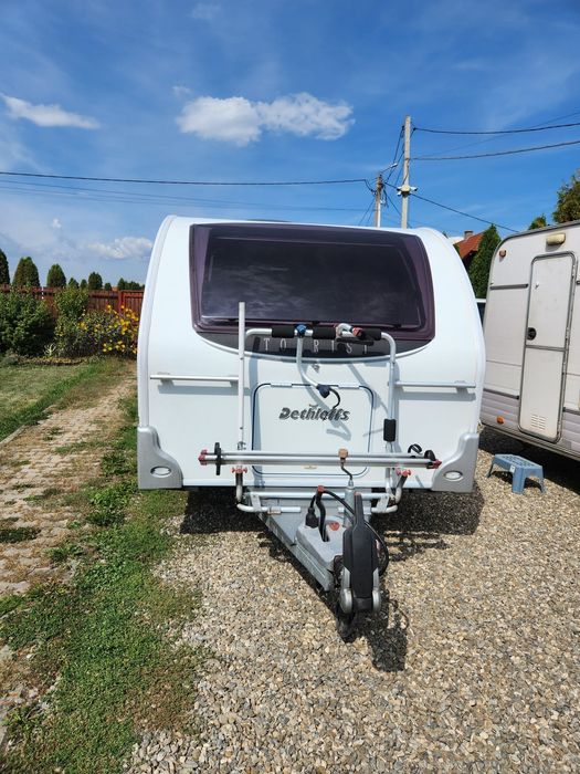 Rulotă Dethleffs Tourist RS 450 DB – 2013 – Stare excepțională – Mover, AC, Cort Dometic, Panou Solar