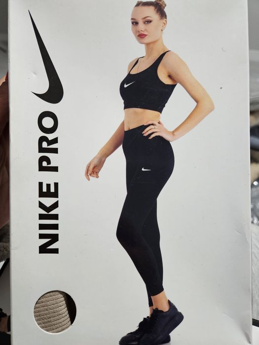 Compleu sala. Colati +bustiera