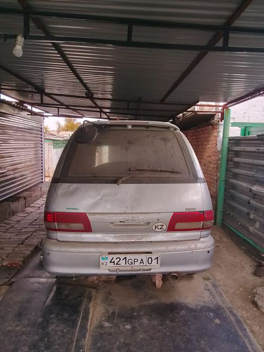 Продам Тойота Люсида