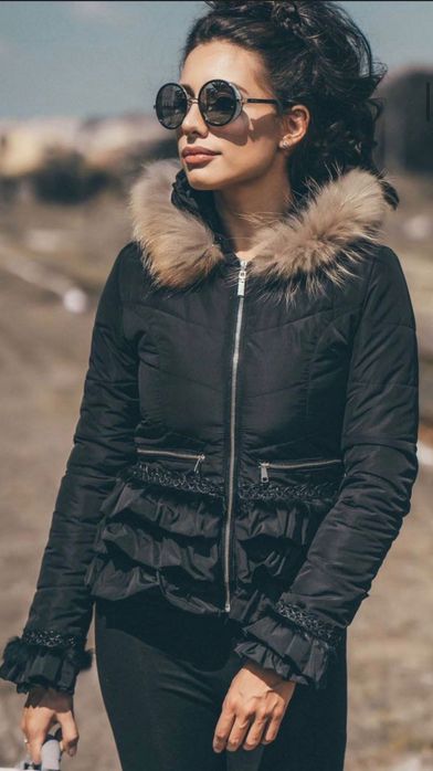 Дамско яке в естествен пух