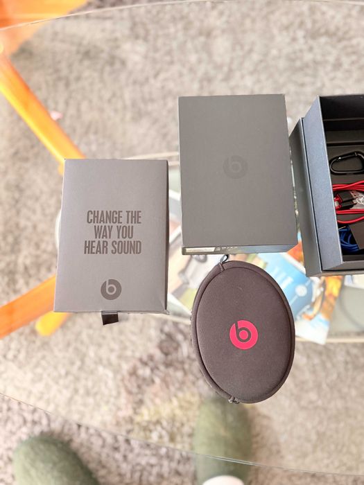 Beats Solo 2 Wireless
