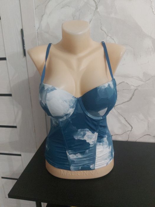 Карсеты женские разные