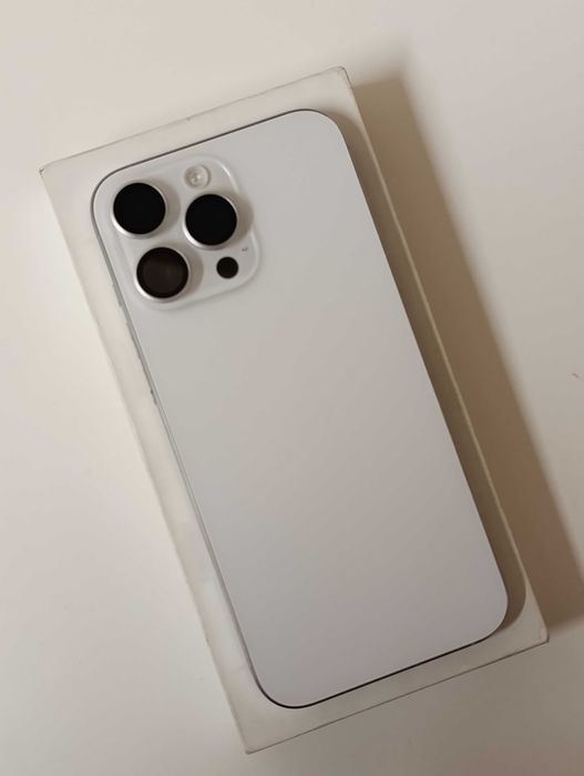 iPhone 16 Pro Max White Titanium // 512 GB // 96% Baterie // Ca nou!