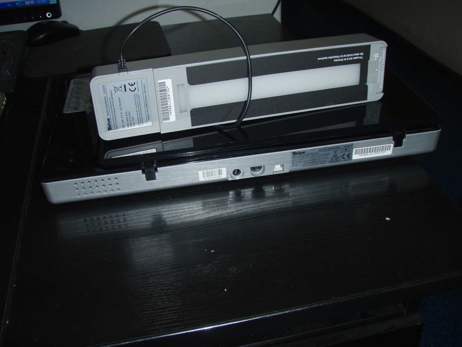 Scaner USB Tevion P91010 (MD90093) + adaptor negative, functional w10