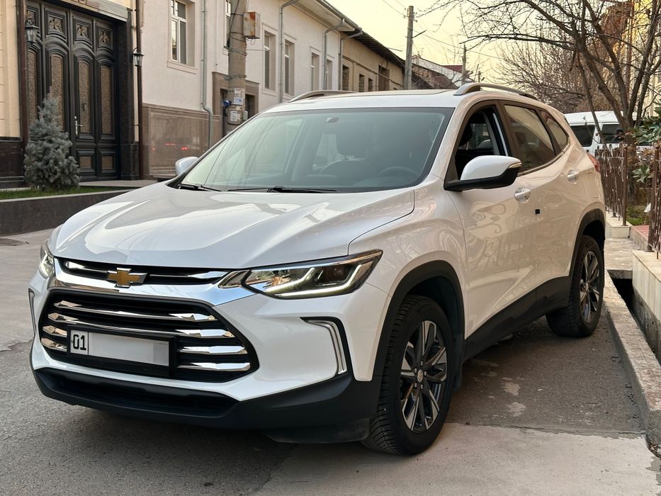 Tracker 2 325t chevrolet