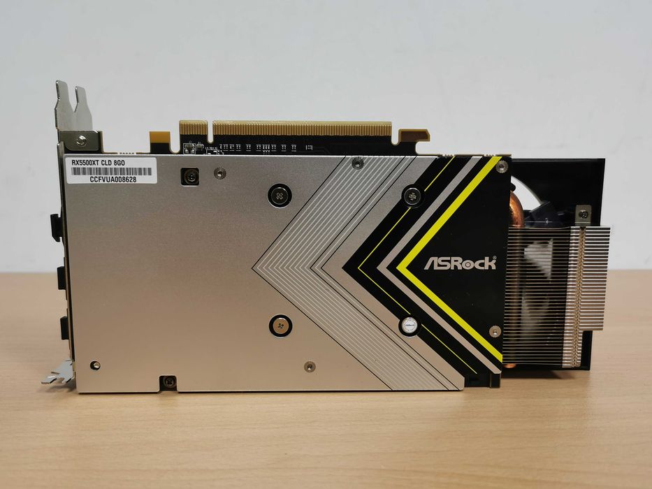 Видео карта Asrock RX 5500 XT Challenger D 8GB OC Edition с гаранция