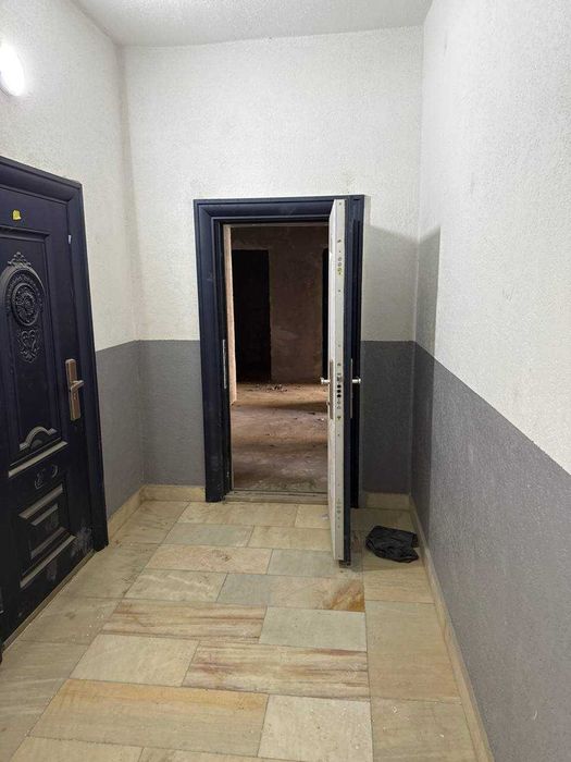 Dom 3 xonali srochna sotiladi