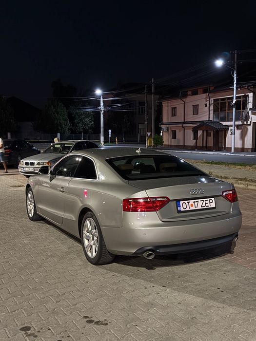 Vand audi a5 / automat / coupe