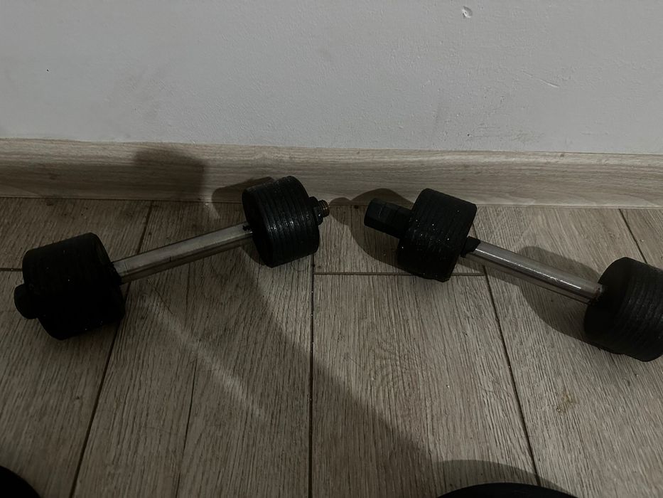 Aparat abdomene TechFit AB Multi Crunch 2000 + gantere bară discuri