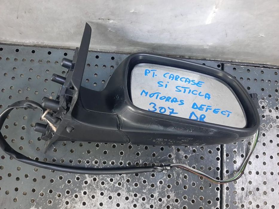 oglinda electrica pentru piese dreapta 6 fire peugeot 307 96577209