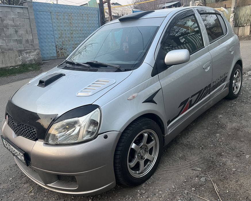 Toyota Vitz 2003