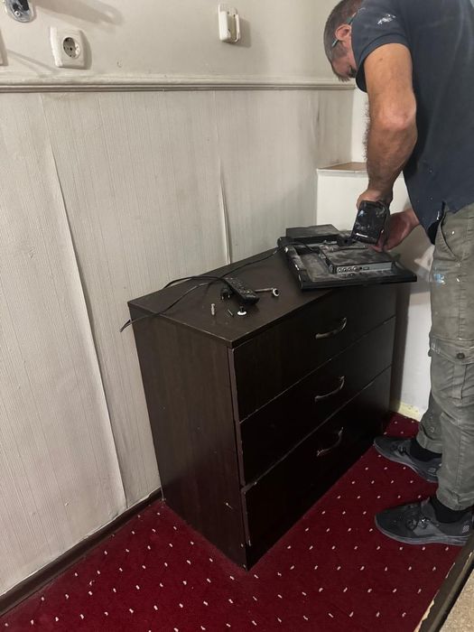 Продам Шкаф с тумбой
