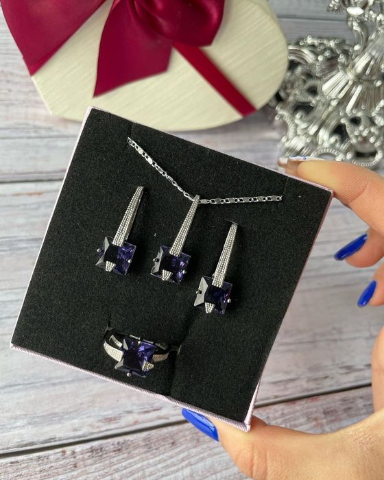 Серебро продам подарки,