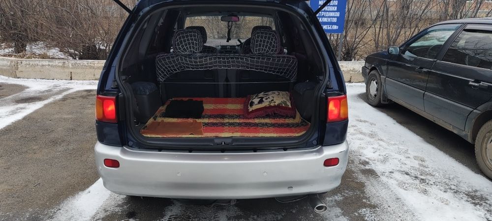 Тойота Ипсум 1996 год