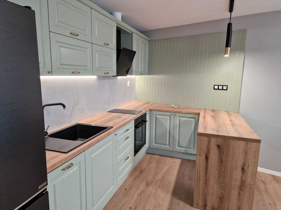 Продава се Тристаен апартамент в Велико Търново, Бузлуджа - 80 кв.м за 3175 €/кв.м - Снимка #1