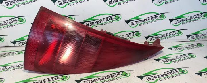 Lampa stop stanga pe hayon Citroen C3 2005 1.4 HDi MT (68 hp)