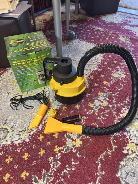 Aspirator auto 90W conectare in bricheta