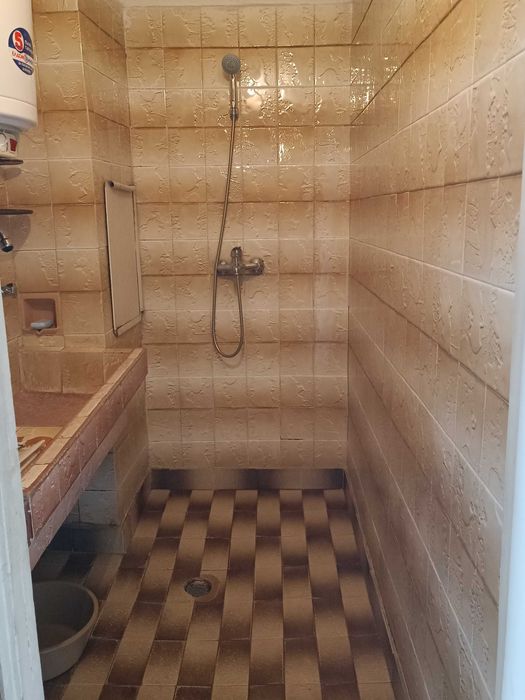 Продава се Тристаен апартамент в Карнобат - 80 кв.м за 863 €/кв.м - Снимка #3