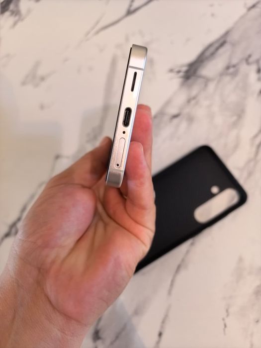 Самсунг с 24 128гб