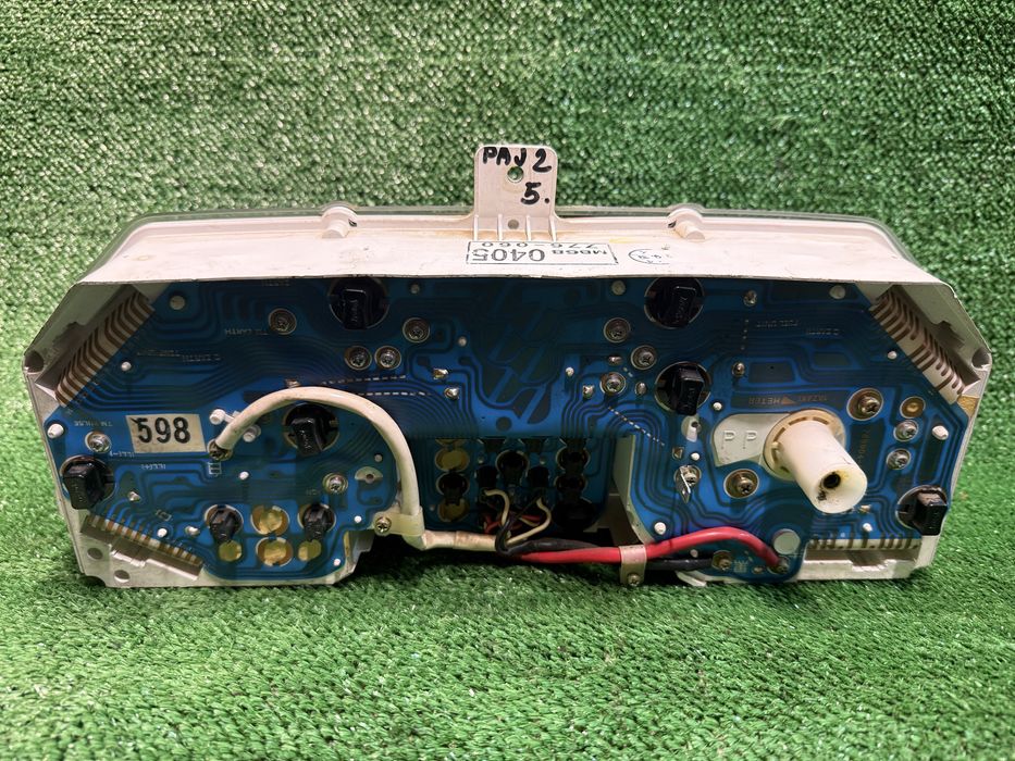 Щиток приборов на паджеро